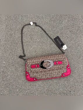 Y2K GUESS VINTAGE DEADSTOCK Pink Accent monogram Chain Shoulder Bag